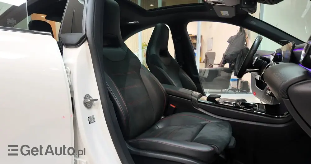 MERCEDES-BENZ CLA 250 7G-DCT AMG Line