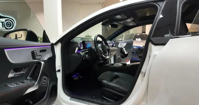 MERCEDES-BENZ CLA 250 7G-DCT AMG Line