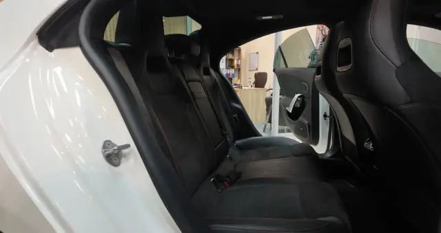 MERCEDES-BENZ CLA 250 7G-DCT AMG Line