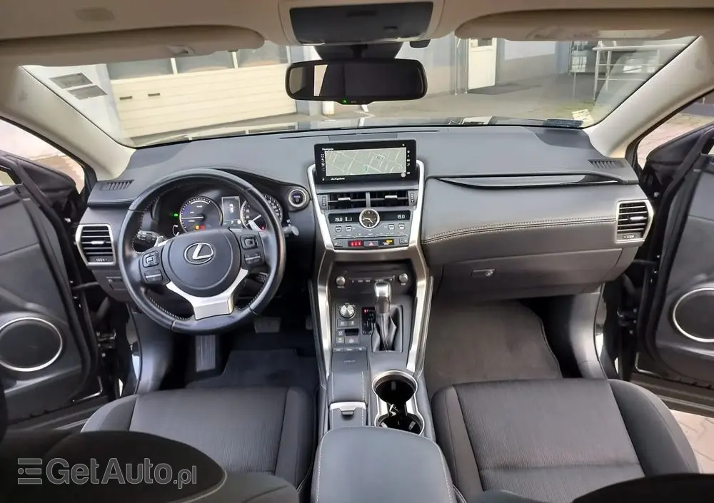 LEXUS NX 300h Business Edition AWD