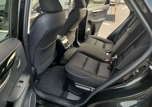 LEXUS NX 300h Business Edition AWD