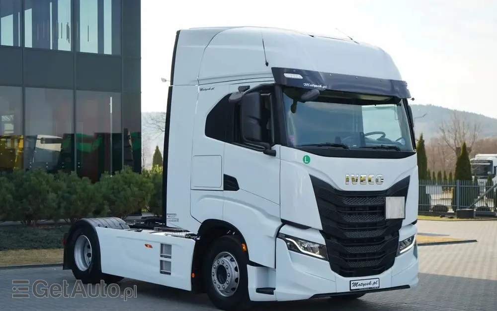 IVECO S-WAY / 490 / RETARDER / KLIMA POSTOJOWA 