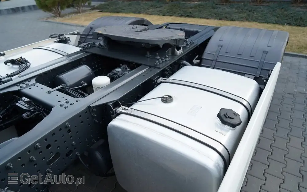 IVECO S-WAY / 490 / RETARDER / KLIMA POSTOJOWA 