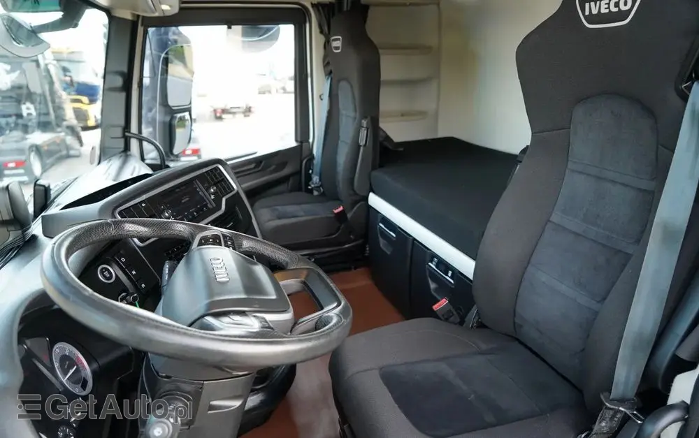 IVECO S-WAY / 490 / RETARDER / KLIMA POSTOJOWA 