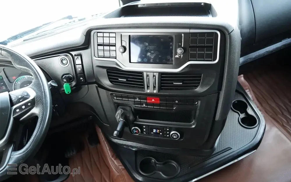 IVECO S-WAY / 490 / RETARDER / KLIMA POSTOJOWA 