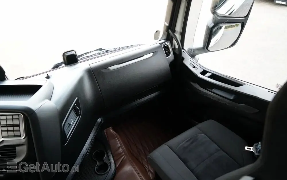 IVECO S-WAY / 490 / RETARDER / KLIMA POSTOJOWA 