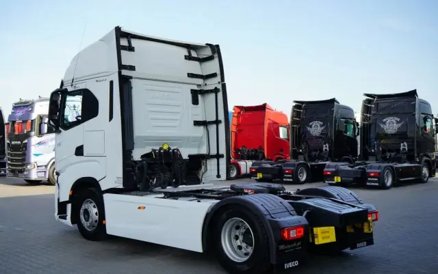 IVECO S-WAY / 490 / RETARDER / KLIMA POSTOJOWA 