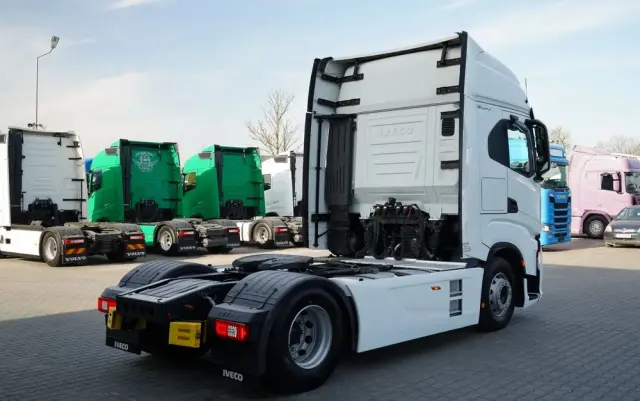 IVECO S-WAY / 490 / RETARDER / KLIMA POSTOJOWA 