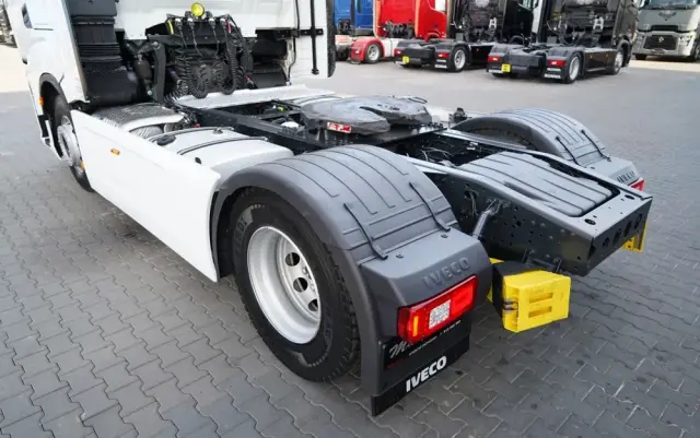 IVECO S-WAY / 490 / RETARDER / KLIMA POSTOJOWA 