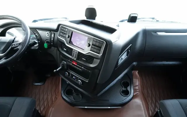 IVECO S-WAY / 490 / RETARDER / KLIMA POSTOJOWA 