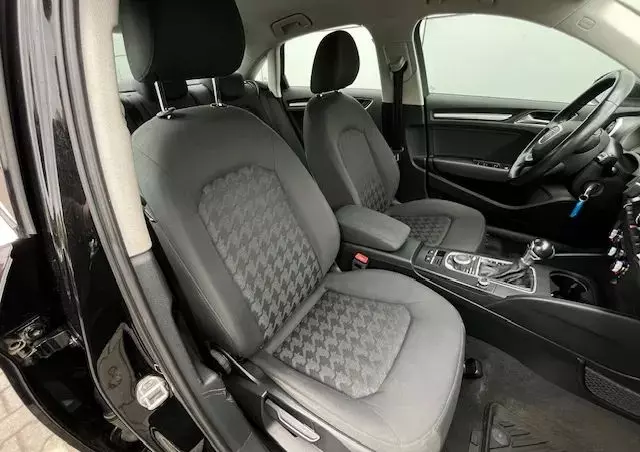 AUDI A3 1.4 TFSI Ambiente S tronic