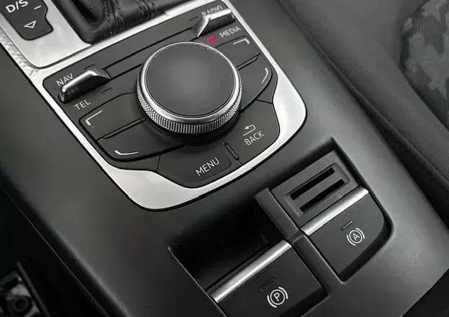 AUDI A3 1.4 TFSI Ambiente S tronic