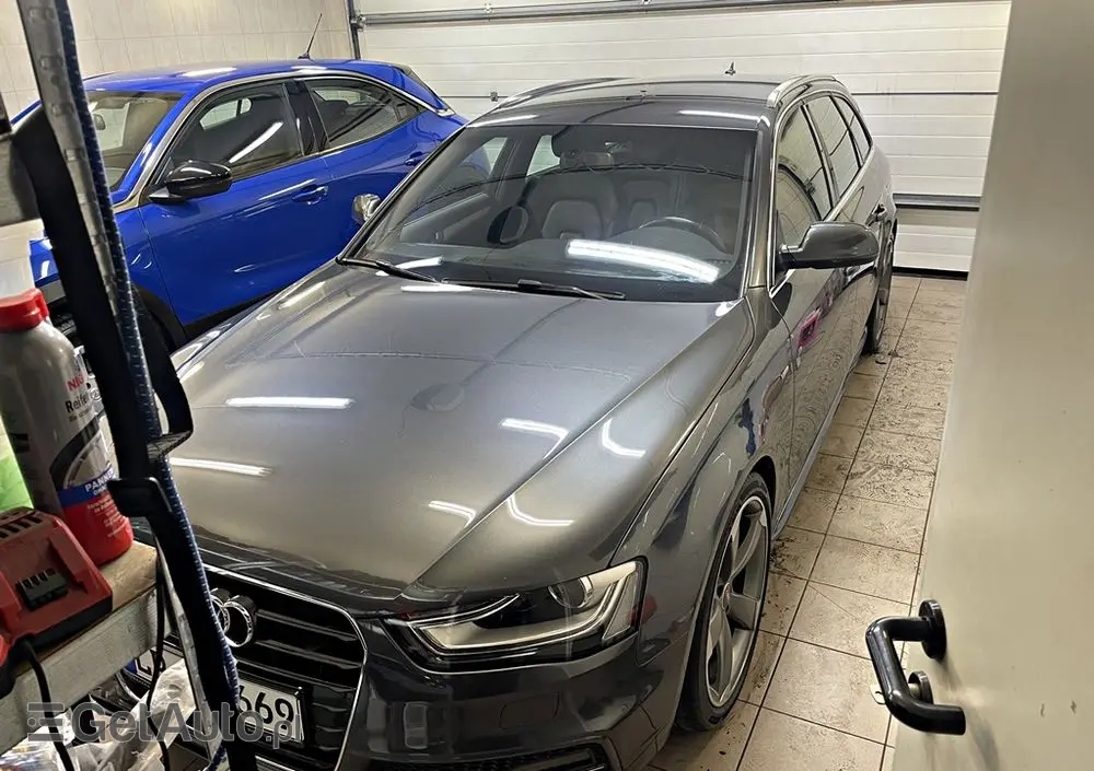 AUDI A4 Avant 2.0 TDI DPF clean diesel multitronic S line Sportpaket