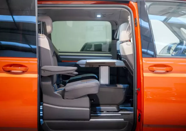 VOLKSWAGEN Multivan 1.4 TSI eHybrid PHEV L1 Life DSG