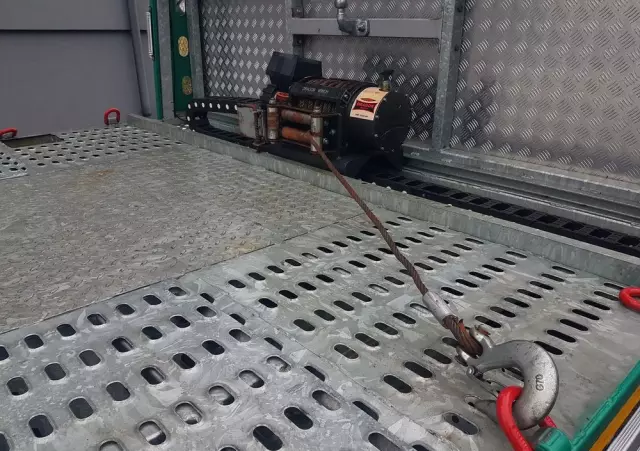 MERCEDES-BENZ ATEGO 1218 LAWETA POMOC DROGOWA AUTOLAWETA 4x2 ZAPADNIE 11 990 KG KLIMA NAJAZD 