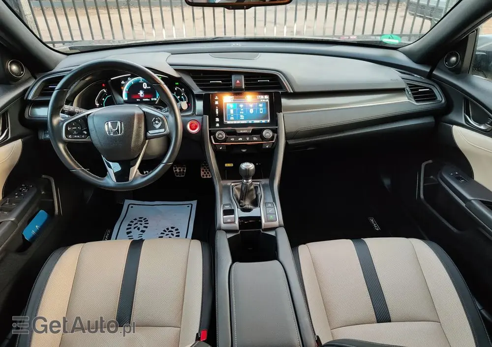 HONDA Civic 1.6 i-DTEC Executive Black Edition