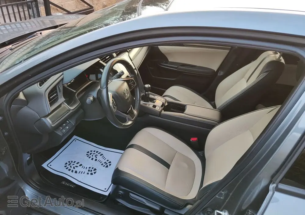 HONDA Civic 1.6 i-DTEC Executive Black Edition