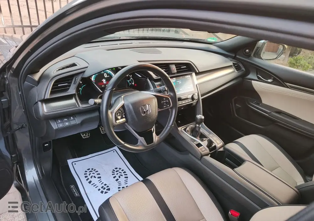 HONDA Civic 1.6 i-DTEC Executive Black Edition