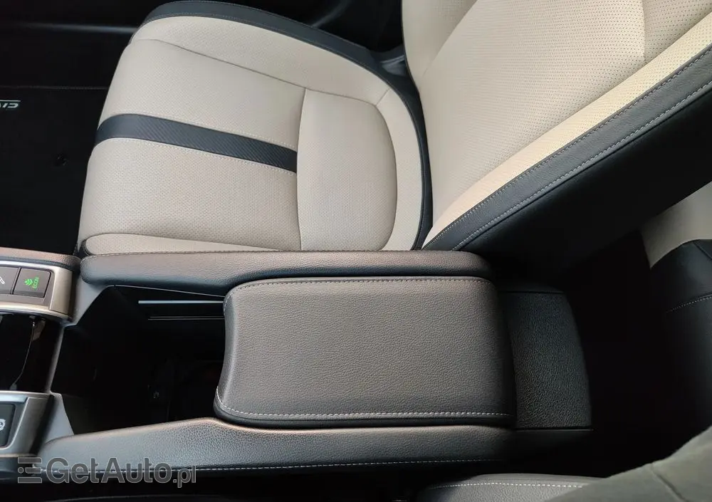 HONDA Civic 1.6 i-DTEC Executive Black Edition