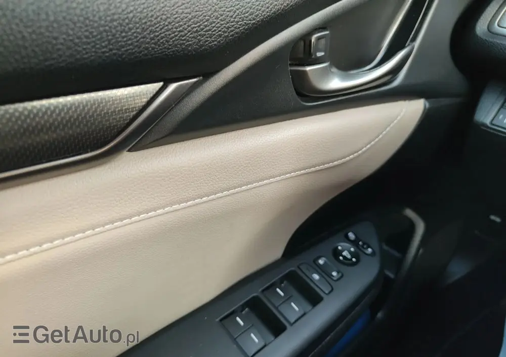 HONDA Civic 1.6 i-DTEC Executive Black Edition