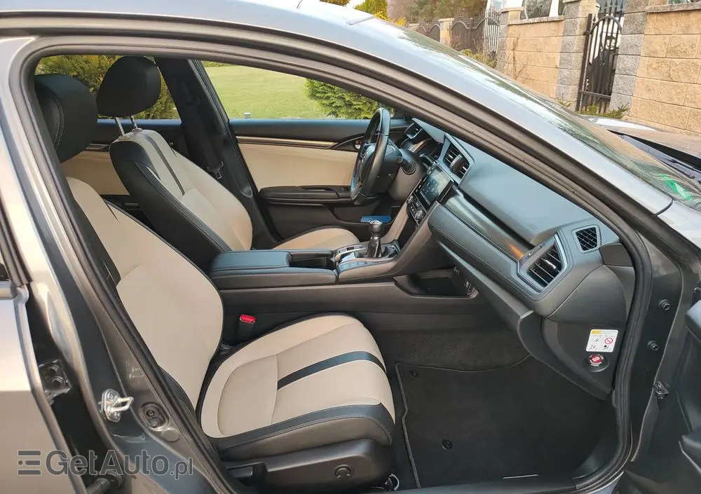 HONDA Civic 1.6 i-DTEC Executive Black Edition