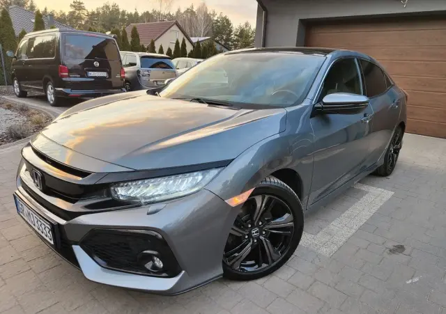 HONDA Civic 1.6 i-DTEC Executive Black Edition