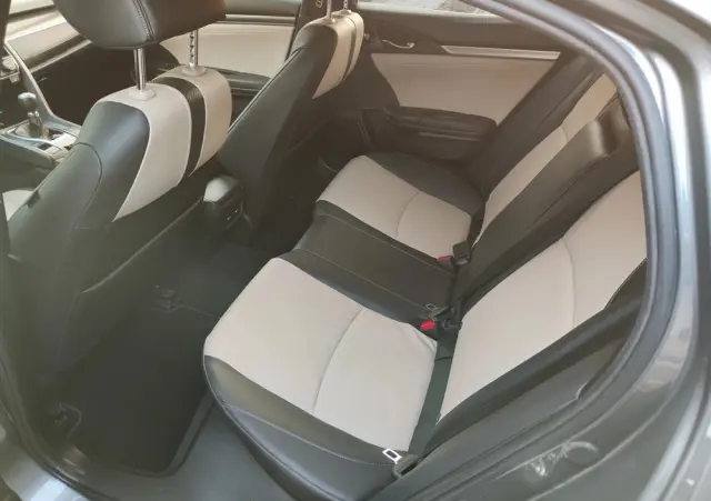 HONDA Civic 1.6 i-DTEC Executive Black Edition