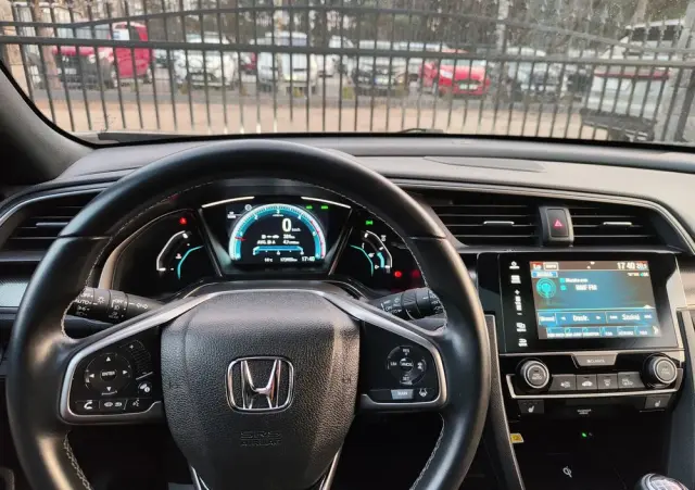 HONDA Civic 1.6 i-DTEC Executive Black Edition