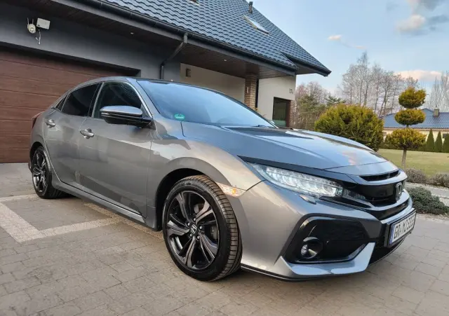 HONDA Civic 1.6 i-DTEC Executive Black Edition