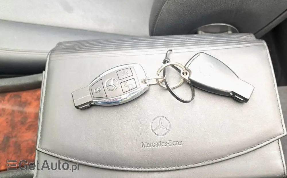 MERCEDES-BENZ CLK 