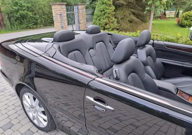 MERCEDES-BENZ CLK 