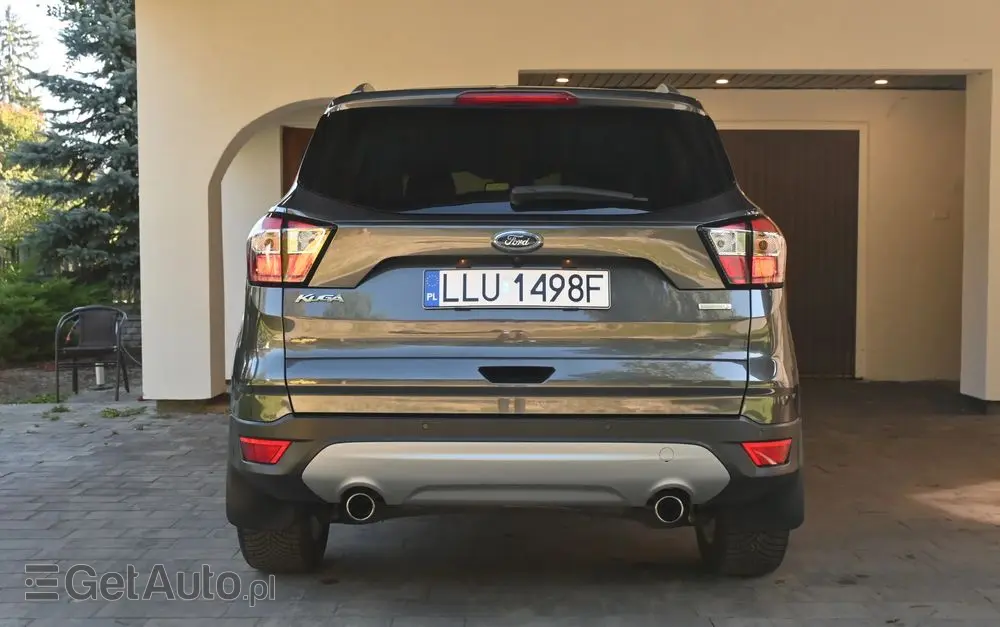 FORD Kuga 1.5 EcoBoost 2x4 Titanium