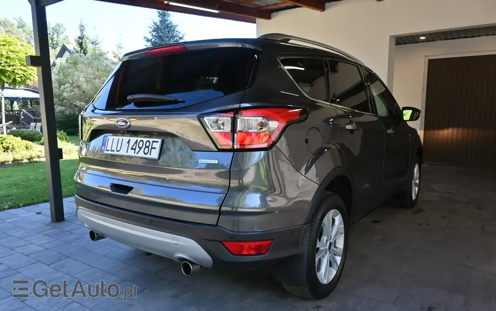 FORD Kuga 1.5 EcoBoost 2x4 Titanium