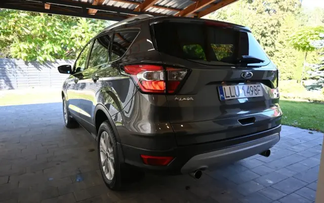 FORD Kuga 1.5 EcoBoost 2x4 Titanium