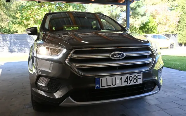 FORD Kuga 1.5 EcoBoost 2x4 Titanium