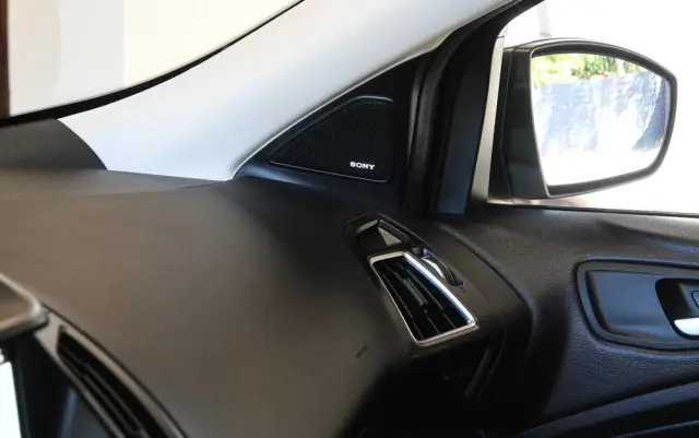 FORD Kuga 1.5 EcoBoost 2x4 Titanium