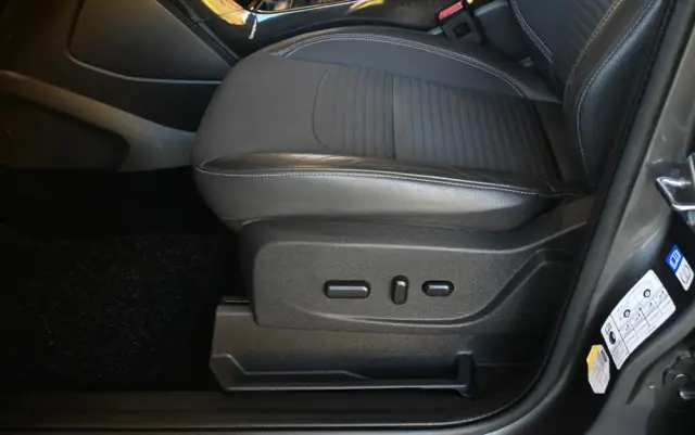 FORD Kuga 1.5 EcoBoost 2x4 Titanium