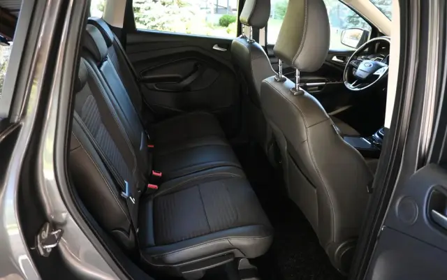 FORD Kuga 1.5 EcoBoost 2x4 Titanium