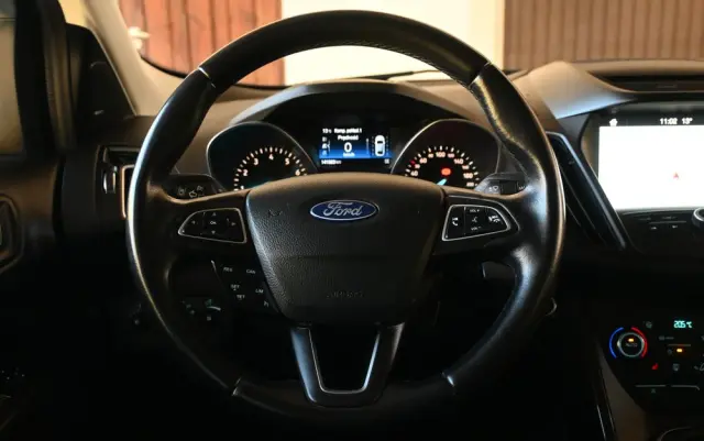 FORD Kuga 1.5 EcoBoost 2x4 Titanium