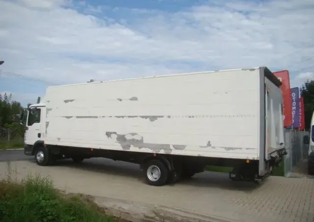 MAN TGL 12-220 8.10M KLIMA WINDA 2000KG 