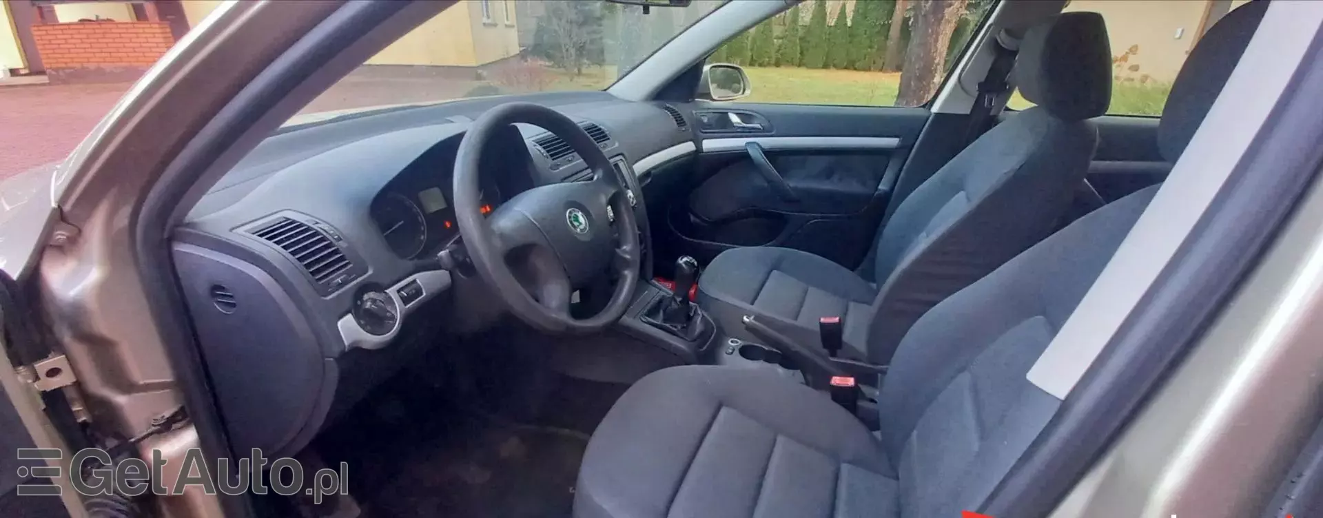 SKODA Octavia 1.6 (102 KM)