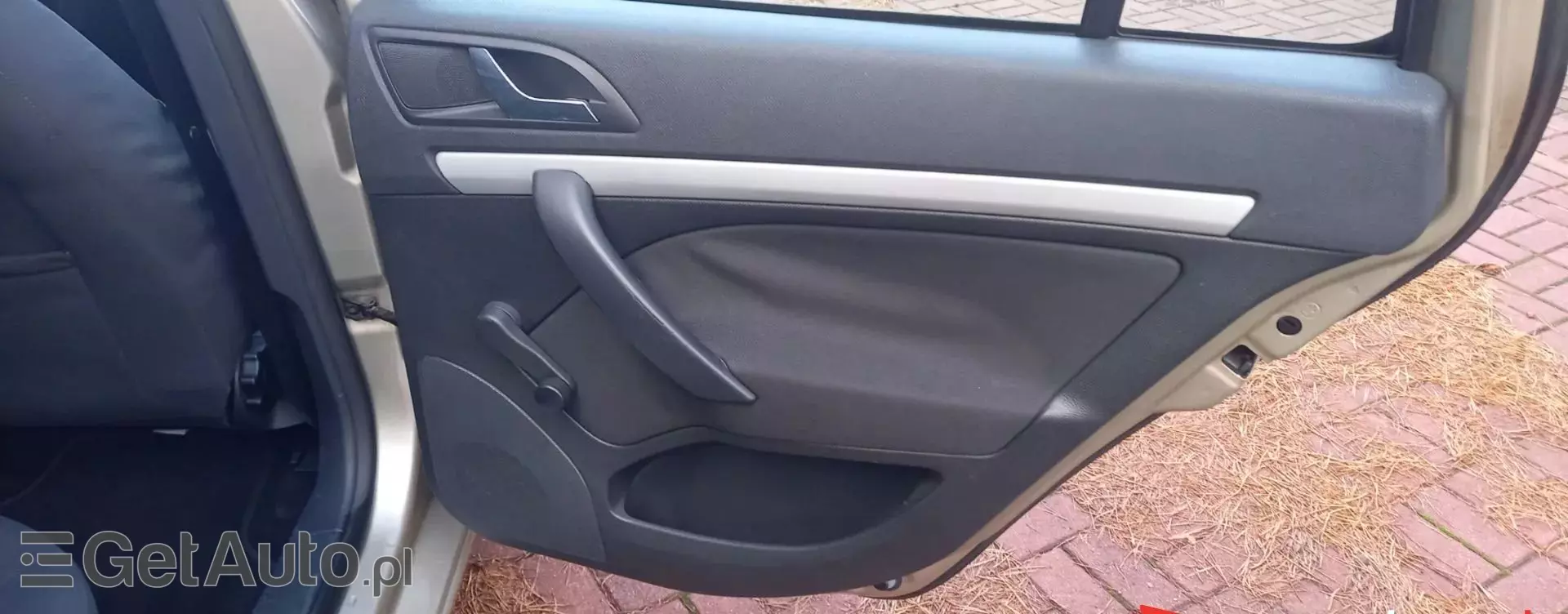 SKODA Octavia 1.6 (102 KM)