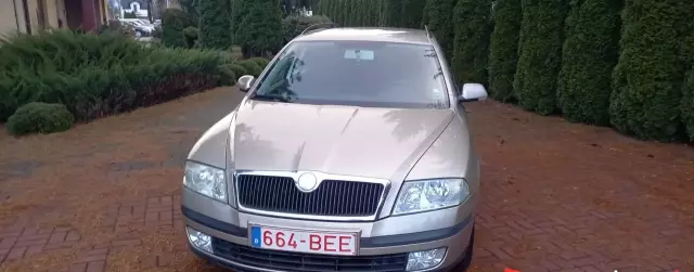 SKODA Octavia 1.6 (102 KM)