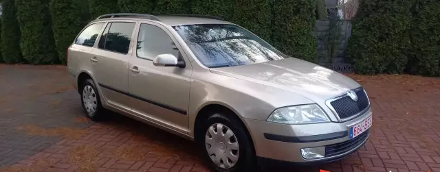 SKODA Octavia 1.6 (102 KM)
