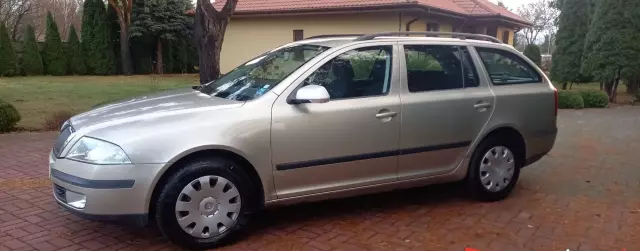 SKODA Octavia 1.6 (102 KM)