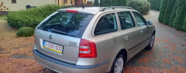 SKODA Octavia 1.6 (102 KM)