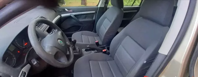 SKODA Octavia 1.6 (102 KM)