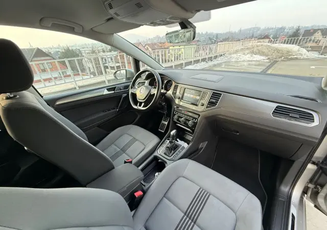 VOLKSWAGEN Golf Sportsvan 1.6 TDI (BlueMotion Technology) DSG Comfortline