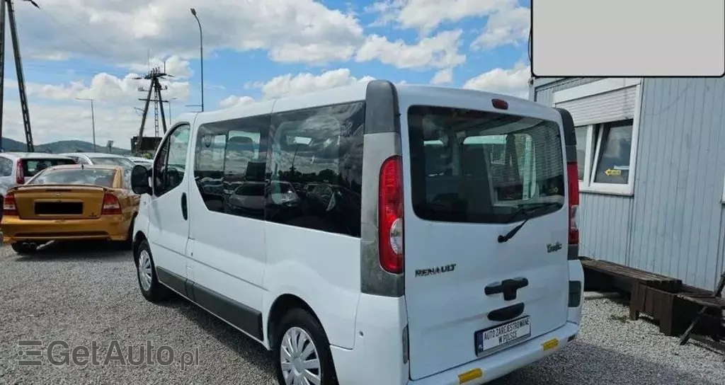 RENAULT Trafic 