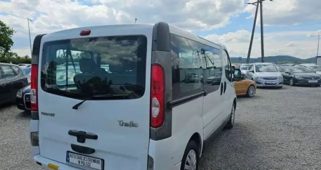 RENAULT Trafic 